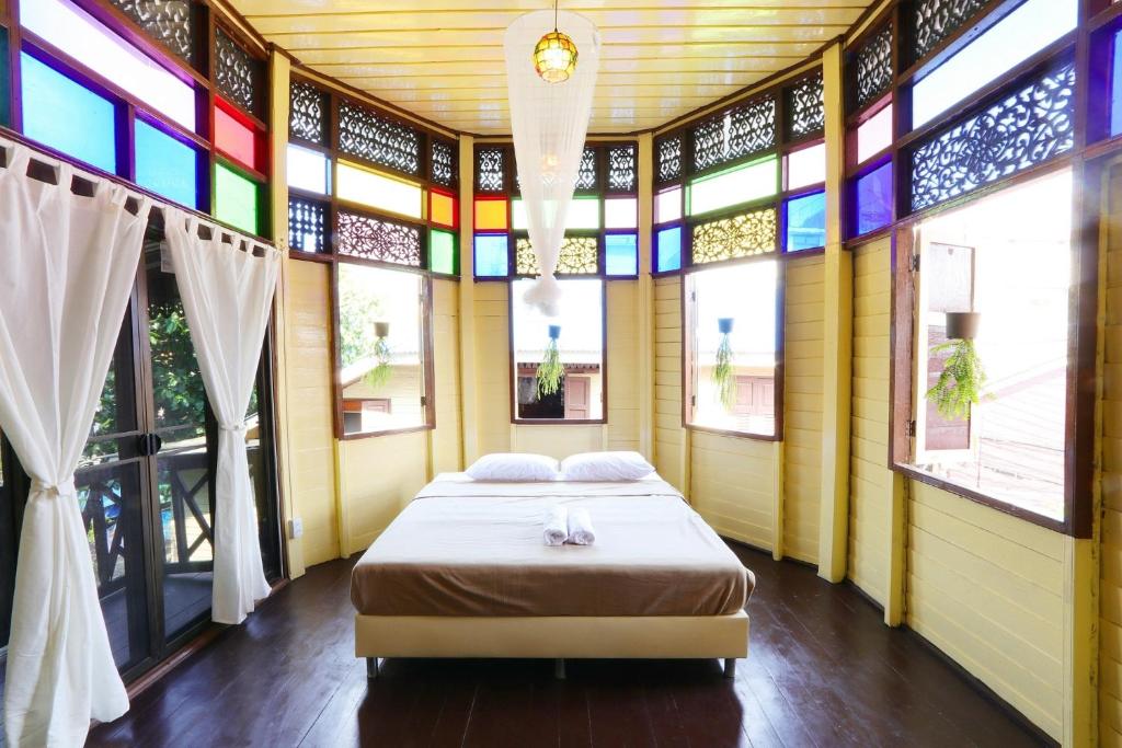 Baankhon Private room in Thai house Adult only Check in by yourself