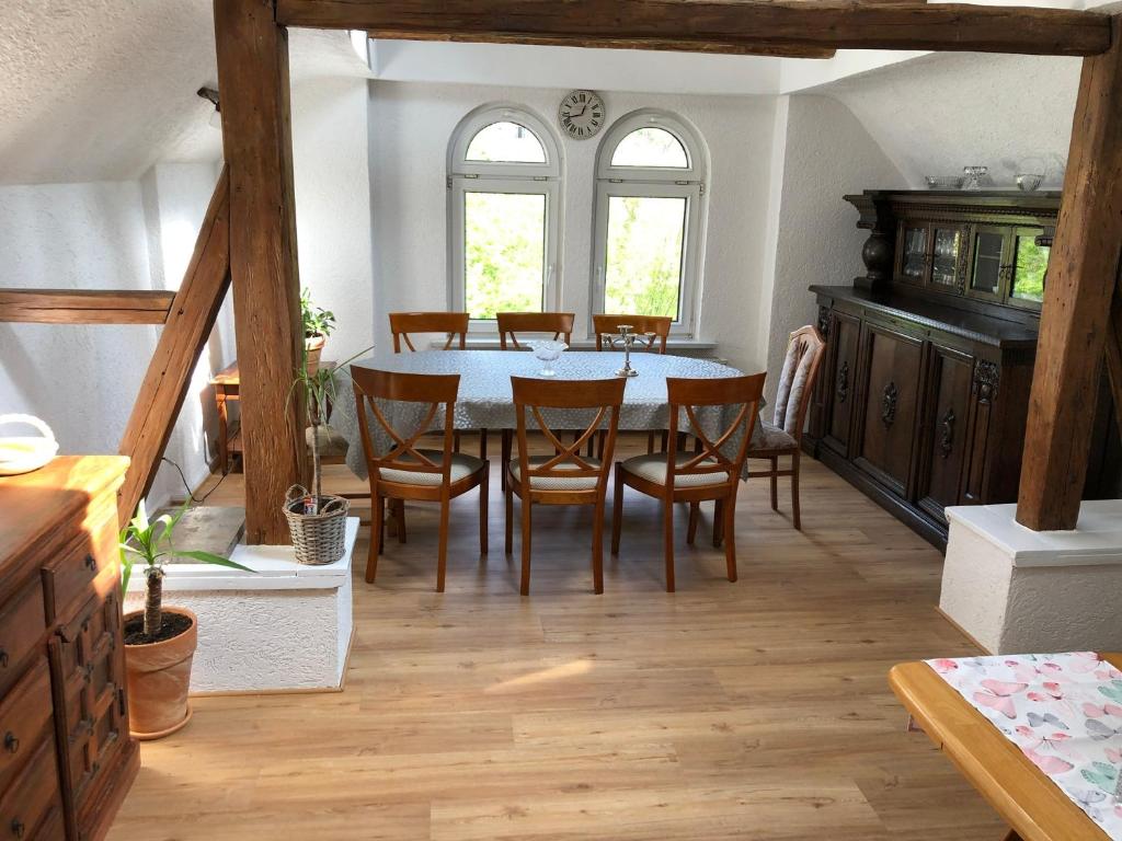 Schöne Ferienwohnung DG photo 1