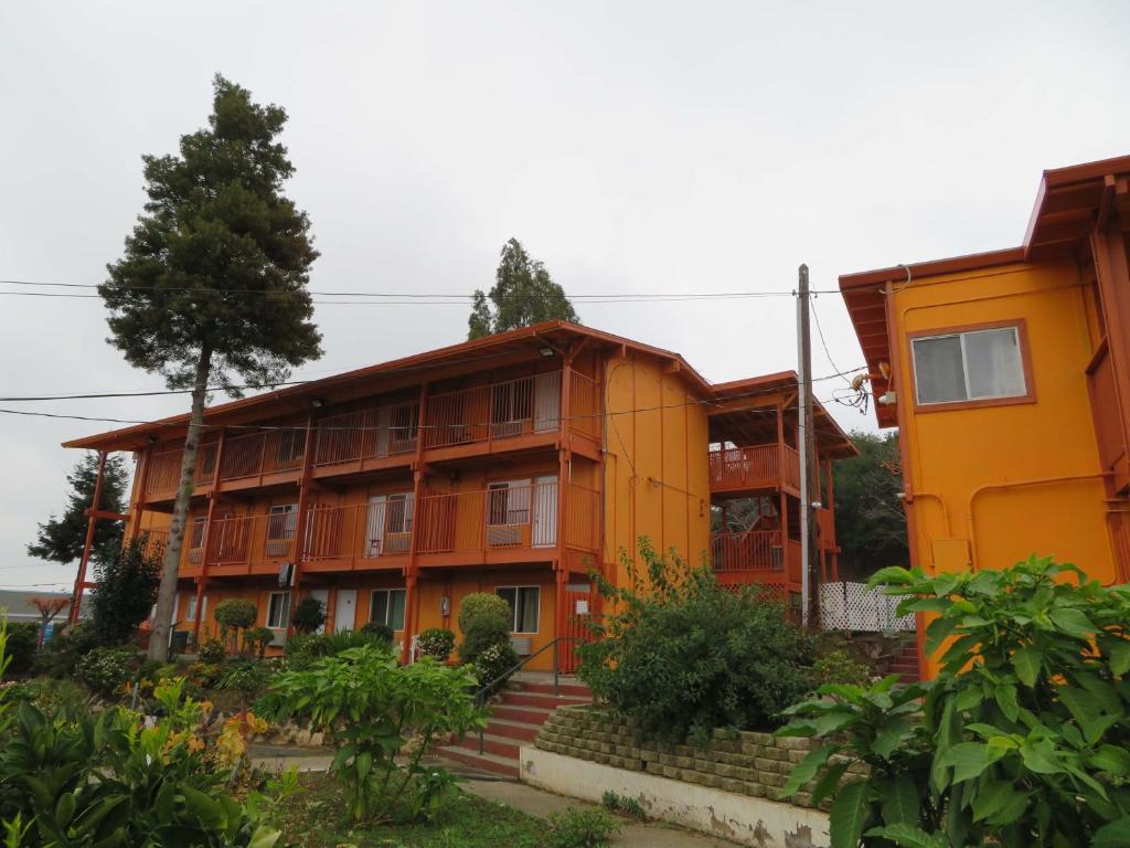 Carquinez Inn image