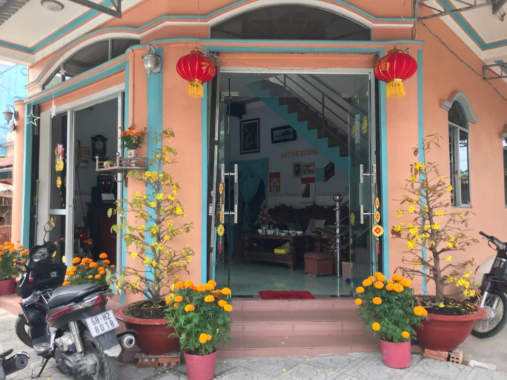 Huỳnh Hương Guesthouse