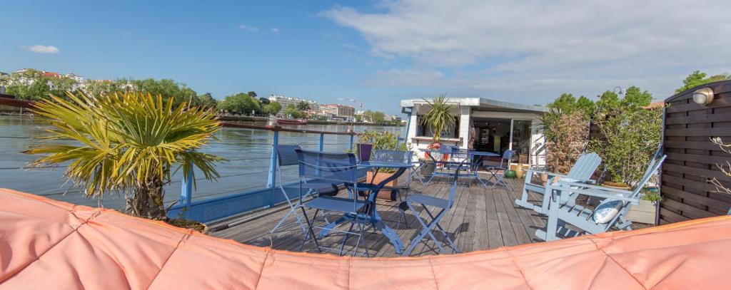 Péniche DJEBELLE photo 2