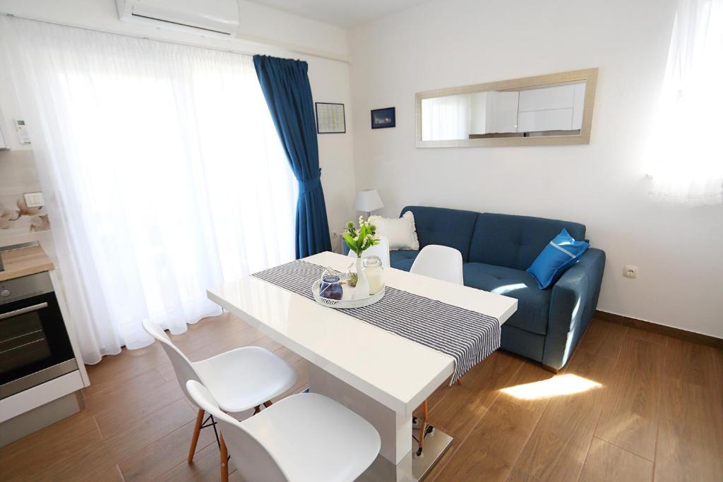 Apartments Romarin photo 2