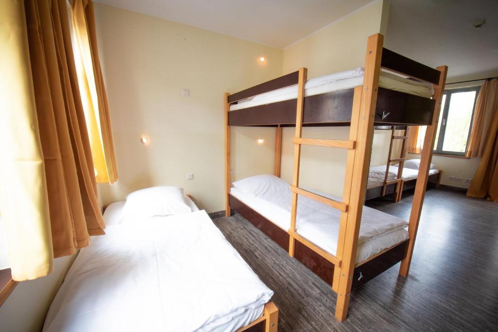 Номер (Кровать в общем 8-местном номере для мужчин и женщин), Backpackers St. Pauli