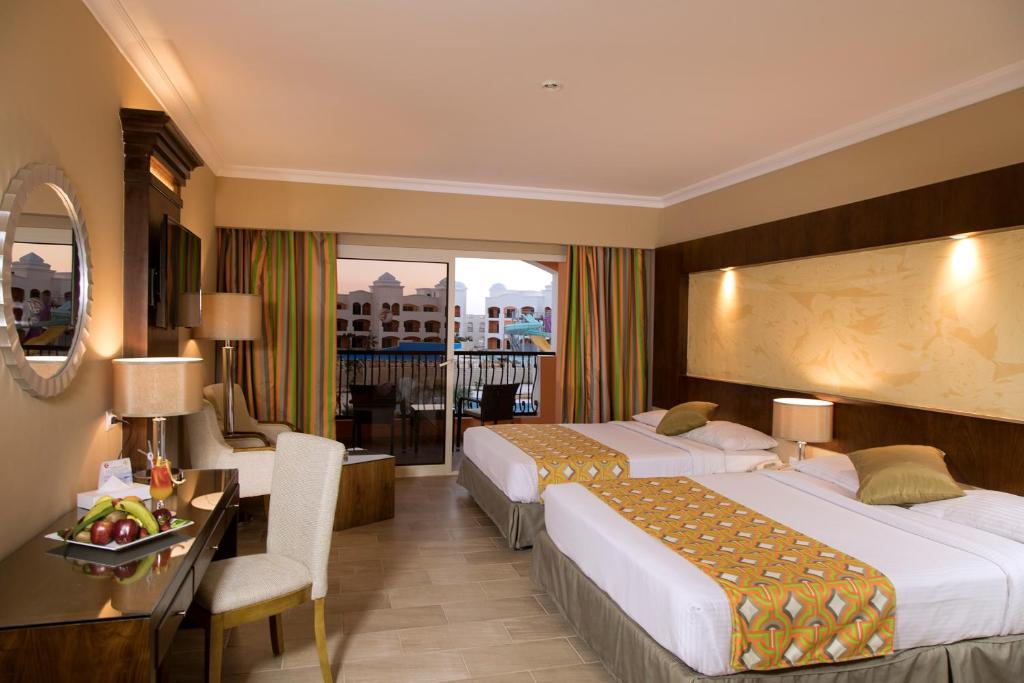 Двухместный (Стандартный номер с видом на бассейн), Tropitel Waves Naama Bay Hotel