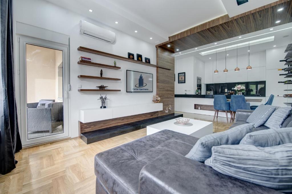 CENTAR President photo 4