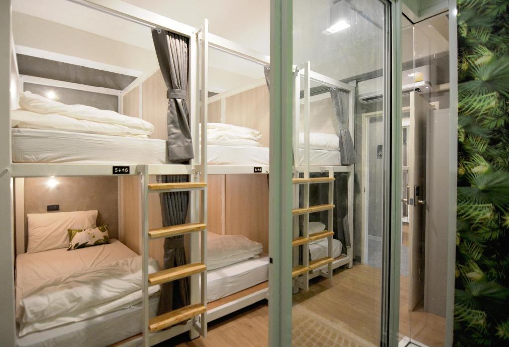 Номер (Кровать в общем 6-местном номере для мужчин и женщин), Siam Eco Hostel