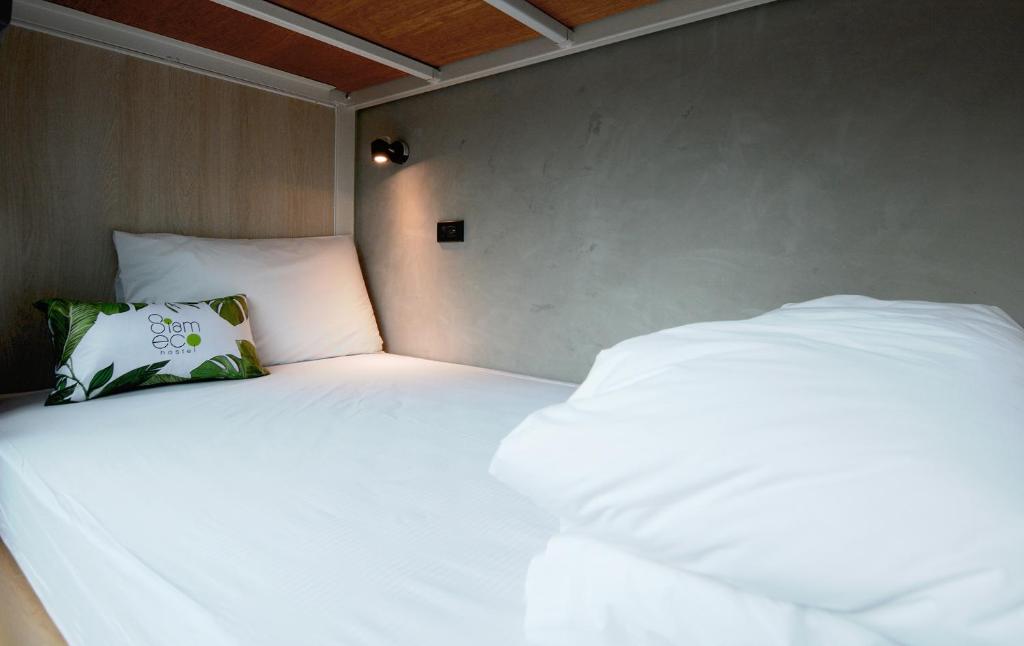 Номер (Кровать в общем 8-местном номере для мужчин и женщин), Siam Eco Hostel