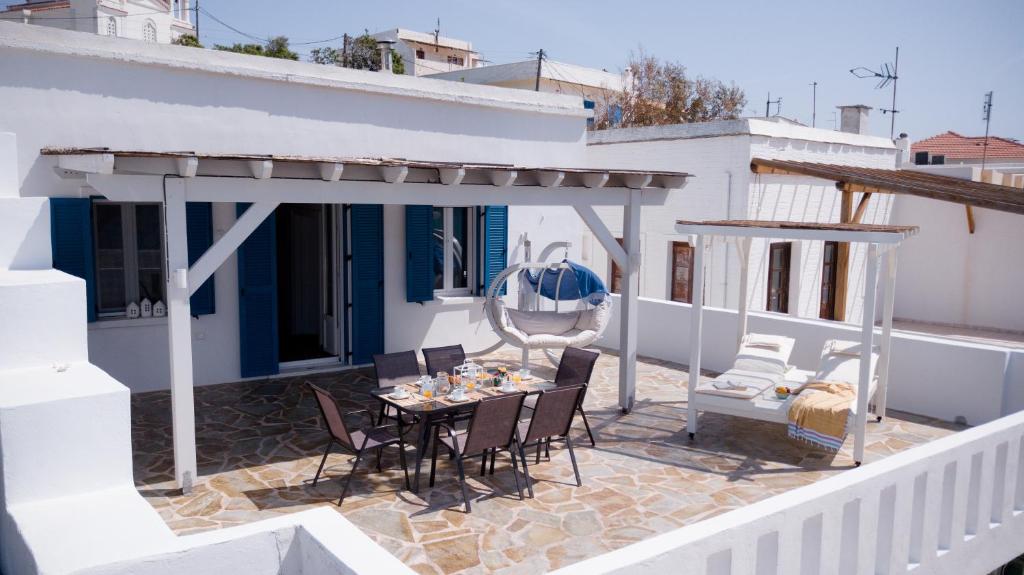 The Veranda of Gavrion-Exclusive, Centrally located with Seaview photo 4