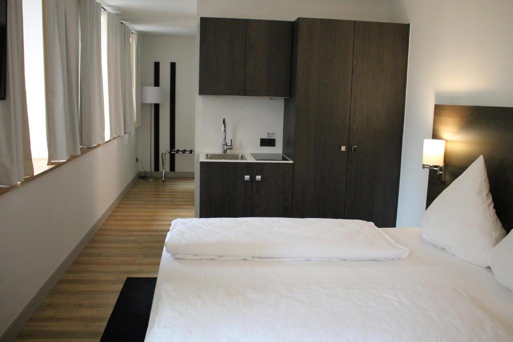 Двухместный (Двухместный номер Делюкс с 1 кроватью), MO Hotel