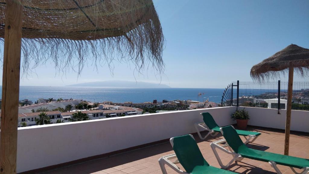 New Deluxe Sunny Bungalow photo 1