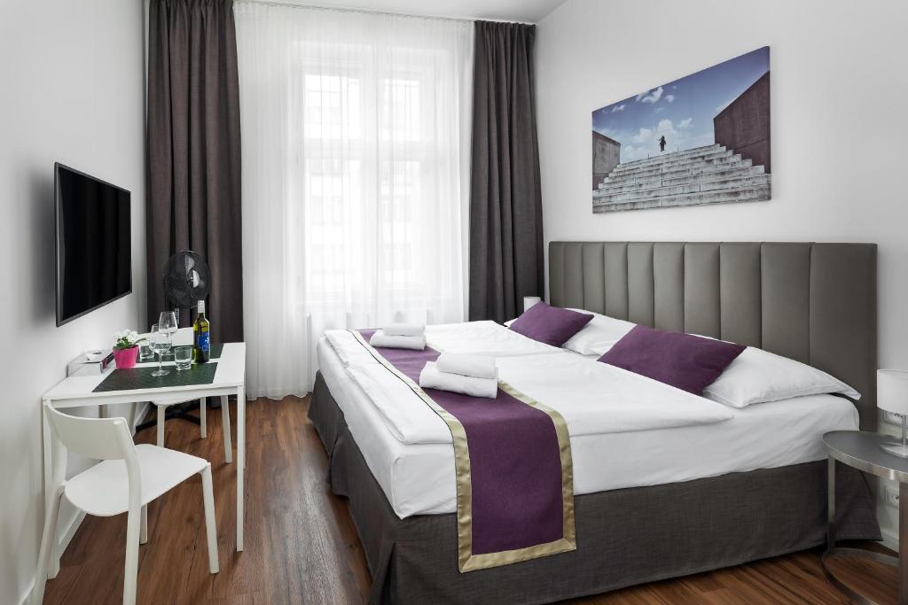 Сьюит (Полулюкс), Elizabeth Suites