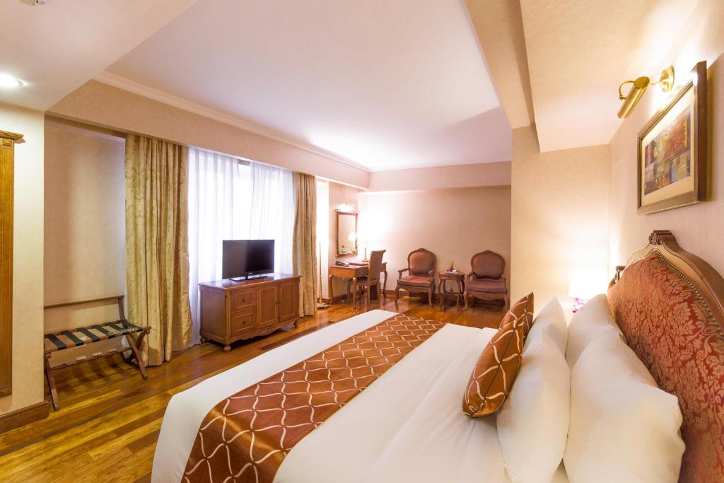 Двухместный (Номер Делюкс с кроватью размера «king-size»), Grand Hotel Saigon