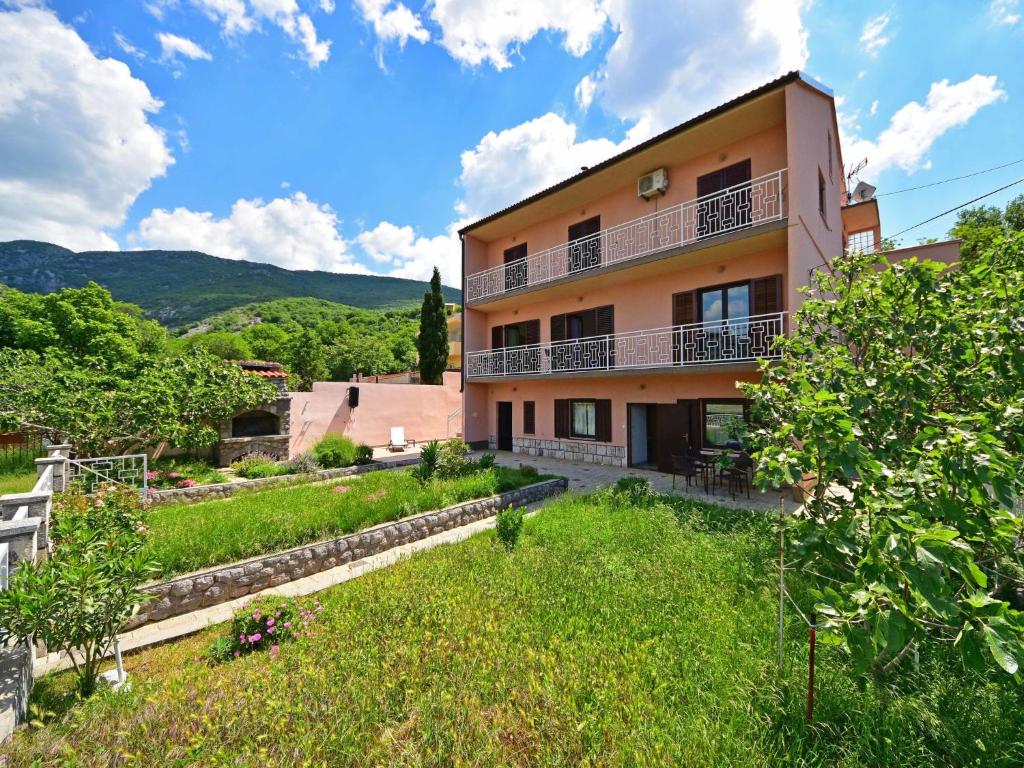 Apartment Adriana-3 by Interhome