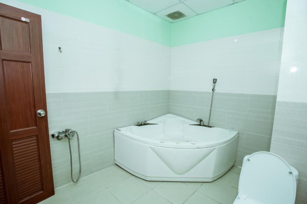 Двухместный (Двухместный номер с 2 отдельными кроватями и ванной), Eden Hotel Sài gòn