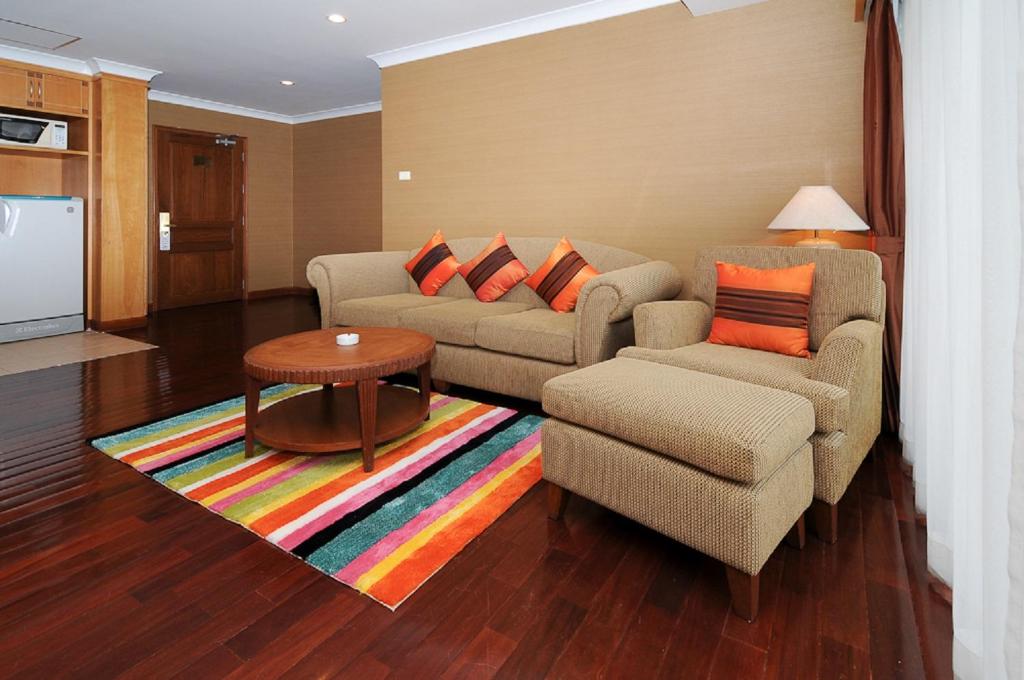 Admiral Suites Bangkok Room Type - Suite