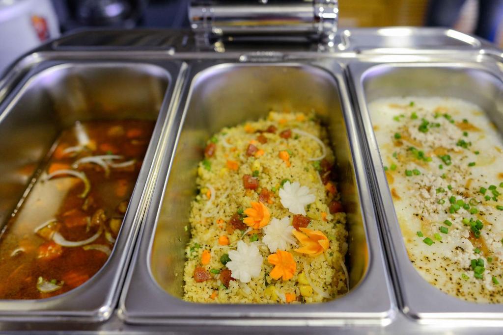 Khách sạn Dragon Palace