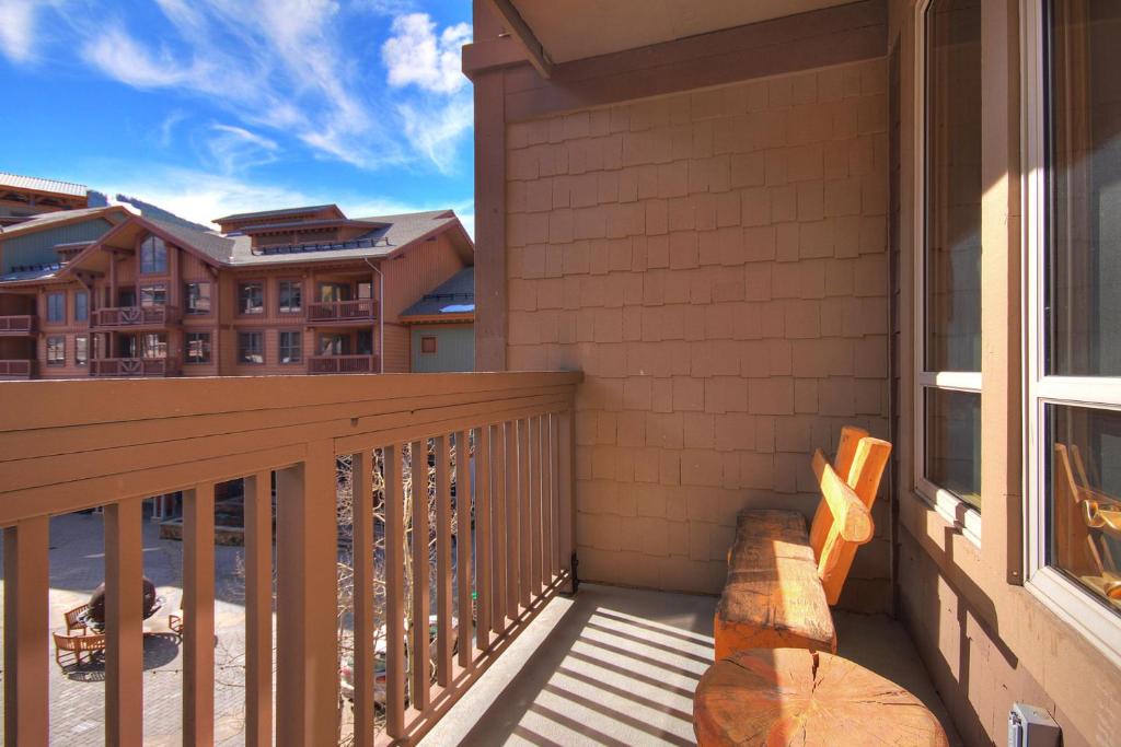 TX312 Taylors Crossing Condo photo 2
