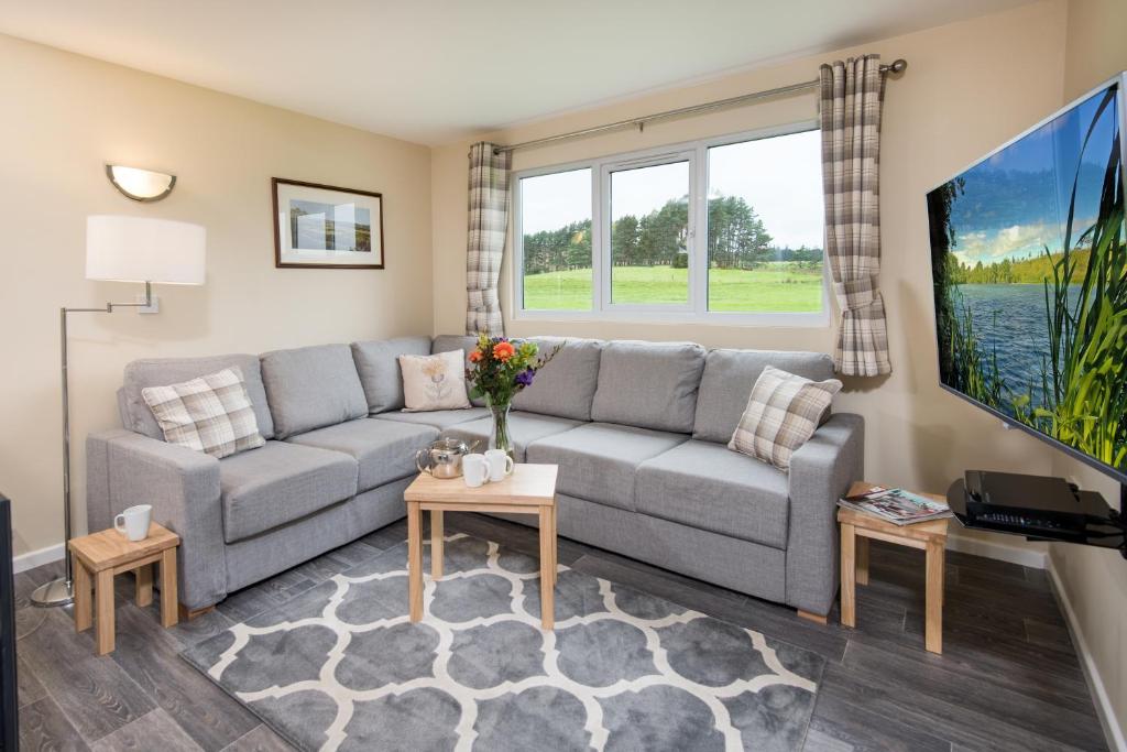 Brown Rigg Lodges - Tap to explore photos