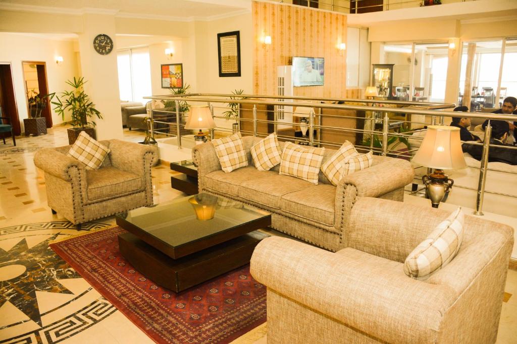 Holiday Grand Resort Bhurban photo 3