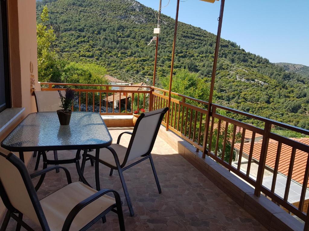 Dimitra's Garden Villa photo 3