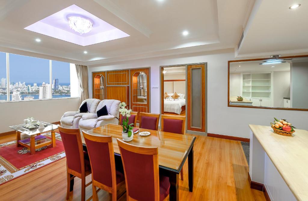Сьюит (Люкс), One Opera Danang Hotel