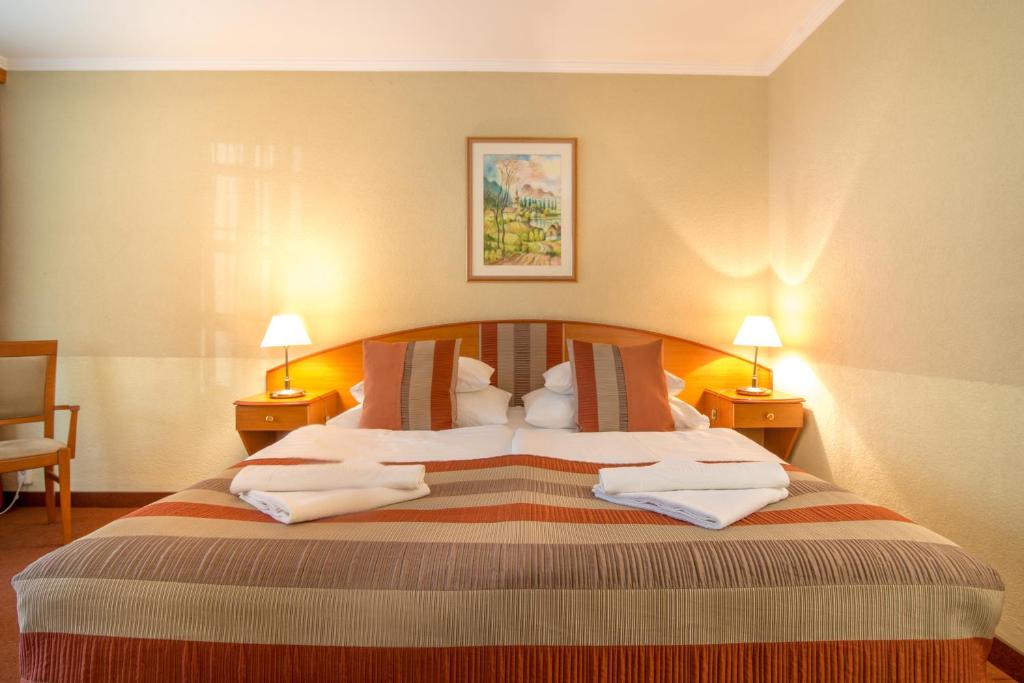 Двухместный (Стандартный двухместный номер с 1 кроватью и балконом), Hotel Spa Hévíz