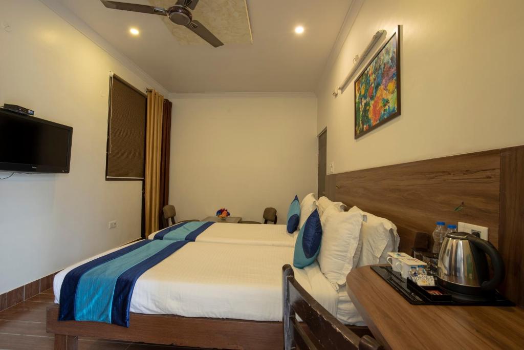 Eclat Suites MINT Gomti Nagar photo 4