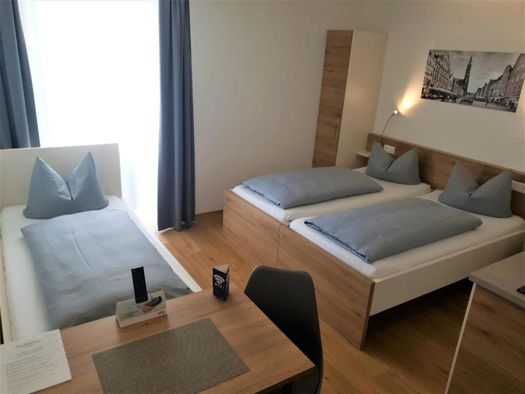 Трехместный (Трехместный номер), easy sleep hotel