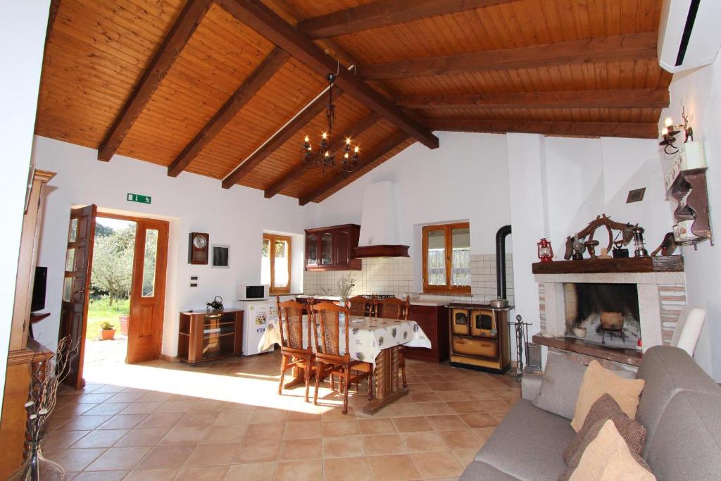 Holiday House San Pruti photo 1