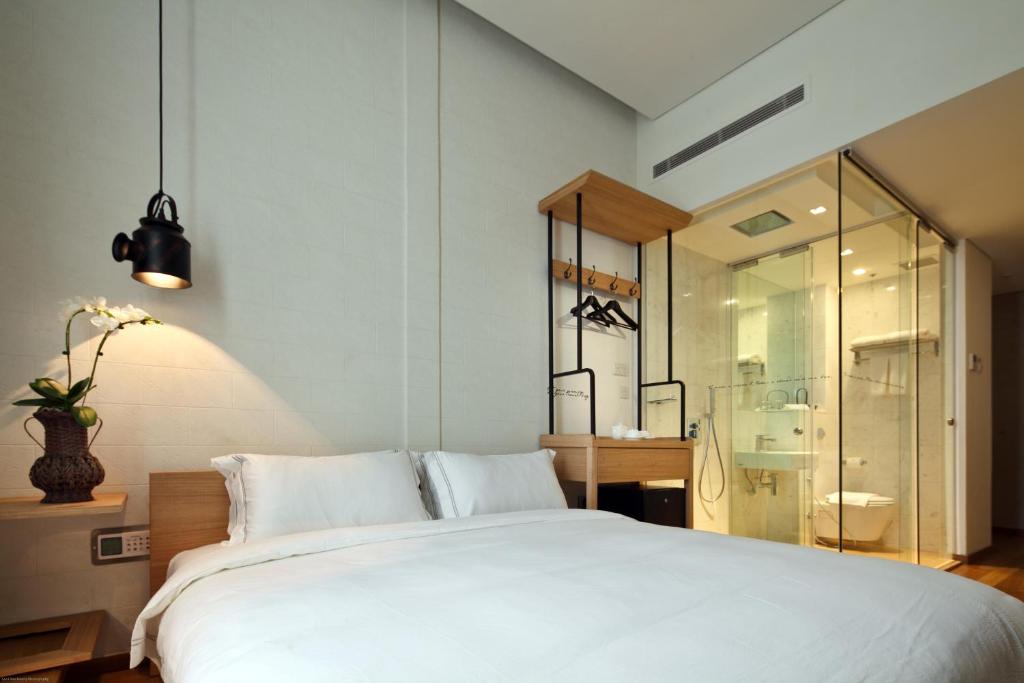 Двухместный (Двухместный номер Делюкс с 1 кроватью), Hotel Clover 769 North Bridge Road
