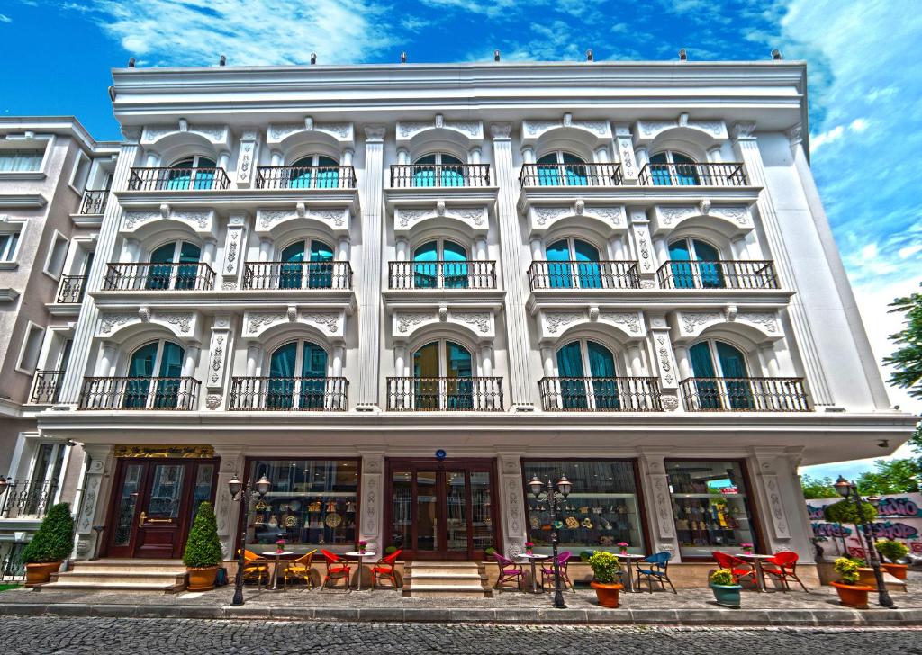The Magnaura Palace Hotel photo 3
