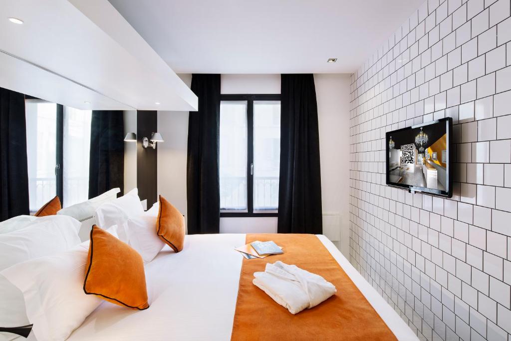 Двухместный (Классический номер с кроватью размера «queen-size»), Best Western Premier Faubourg 88