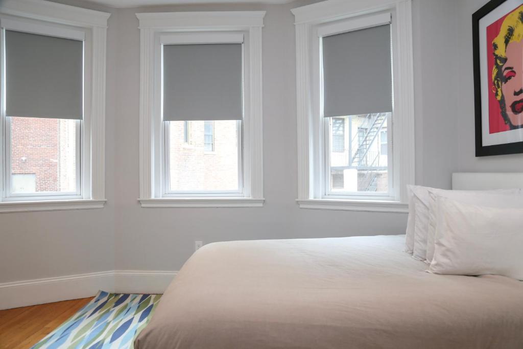 A Stylish Stay w/ a Queen Bed, Heated Floors.. #33 photo 3