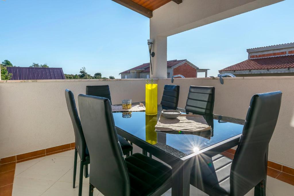 Apartments Lidija photo 1