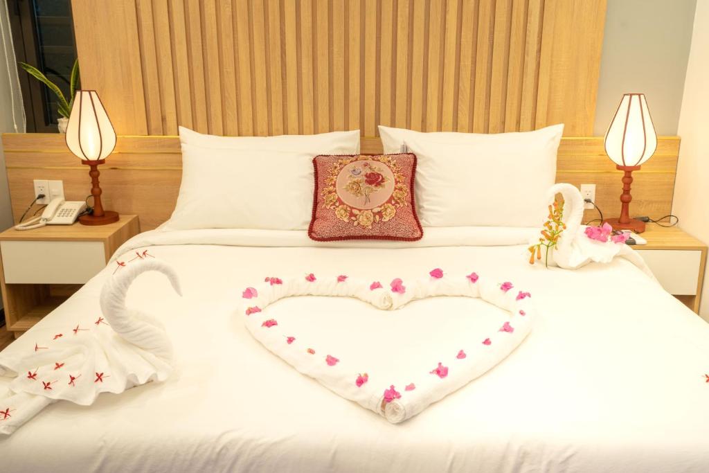 Hoi An Grace River Villa