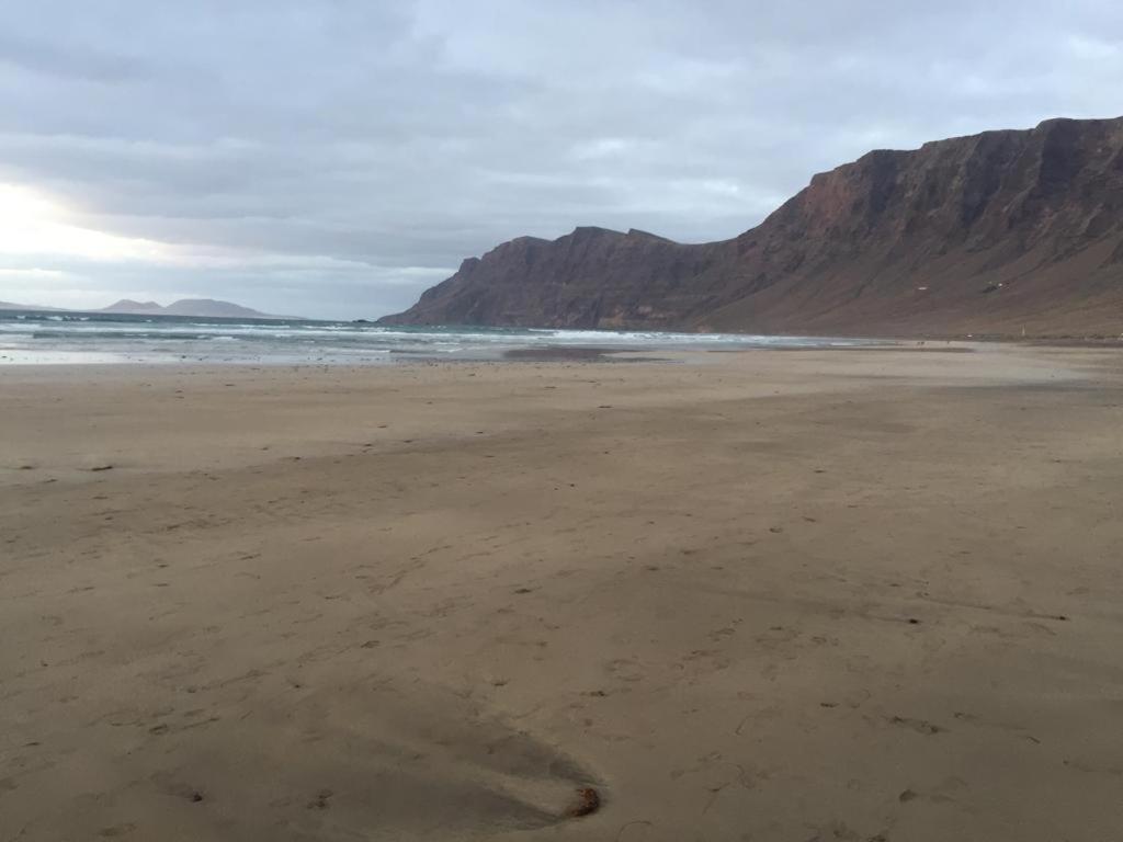 Apartment in Famara Beach photo 2