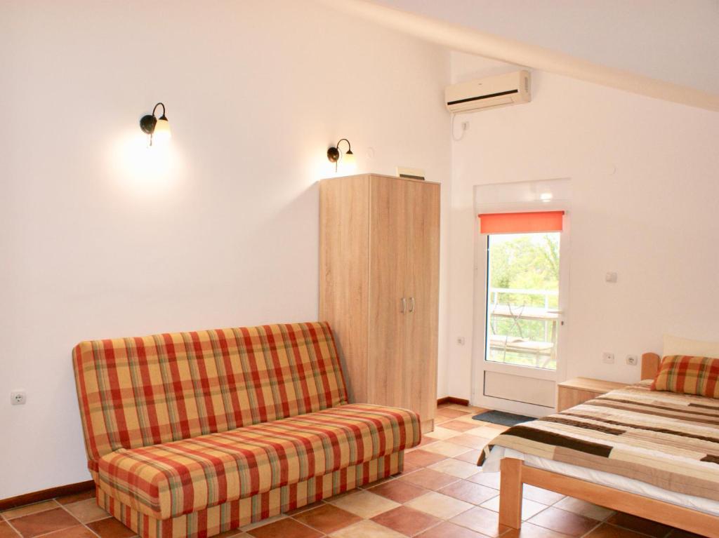 Studio apartments Morinj photo 2