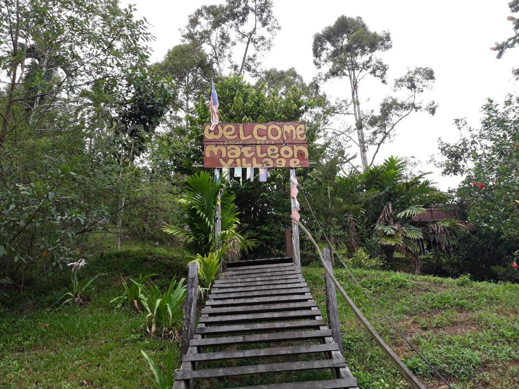 Matleon village photo 1