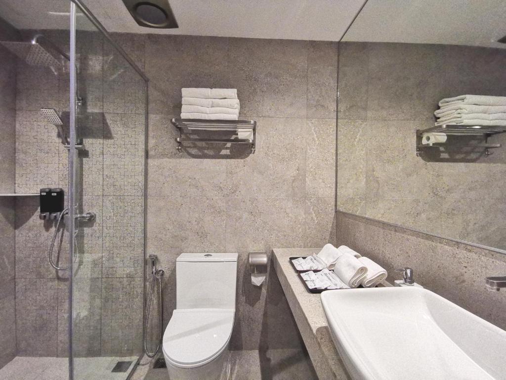 Двухместный (Стандартный номер с кроватью размера «king-size»), Frame Hotel
