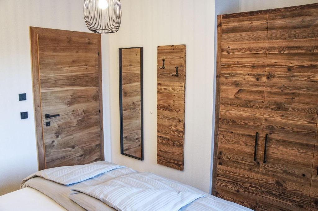 Zeitfrei Chalet Apartments - Tap to explore photos