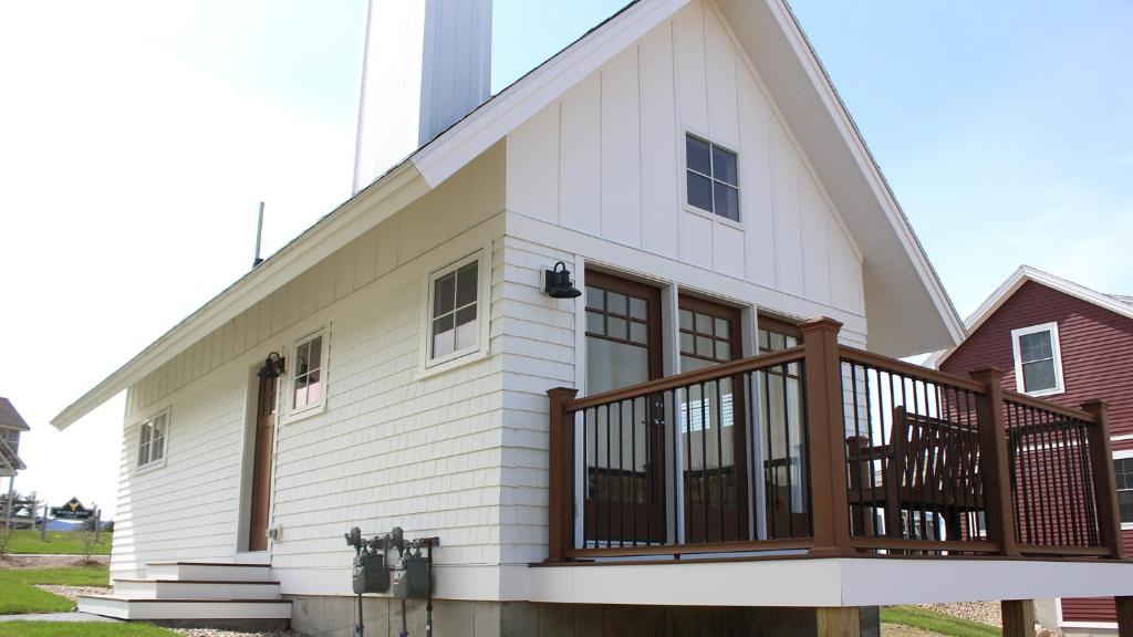 Owl's Nest Resort image
