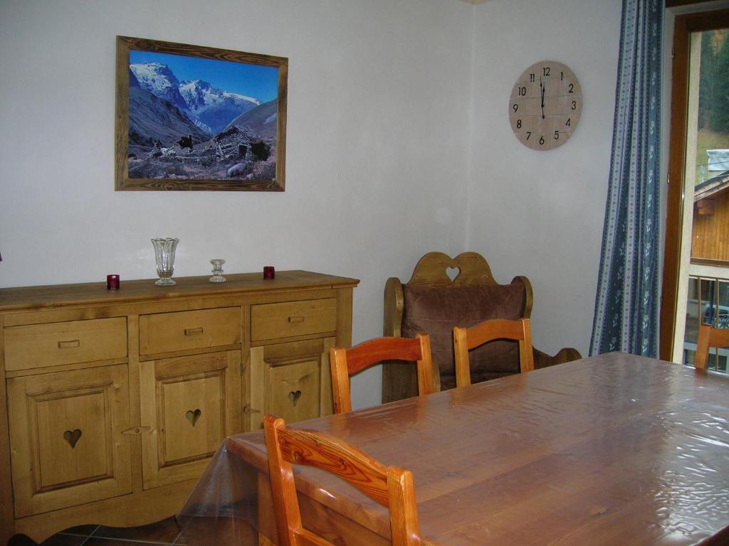 BOROT photo 1