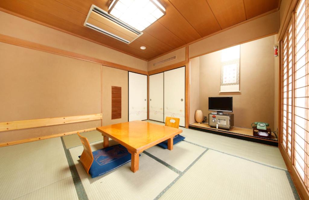 Wakamatsu Honten photo 2
