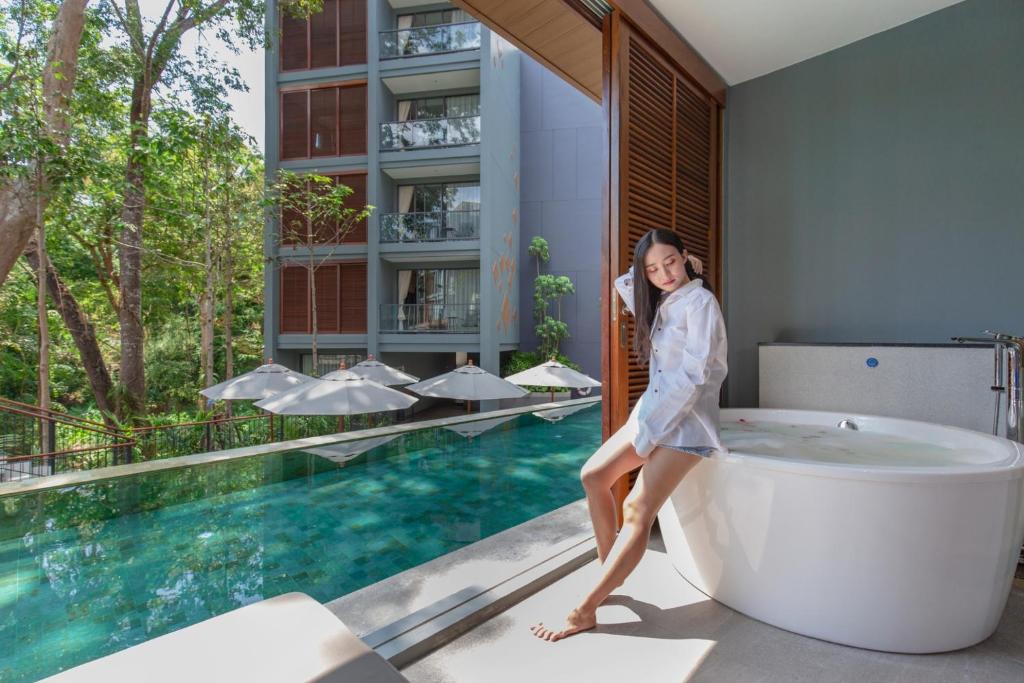 Сьюит (Полулюкс с выходом к бассейну), The Nature Phuket
