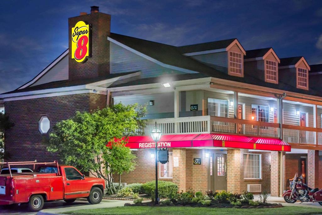 Super 8 by Wyndham Marysville image