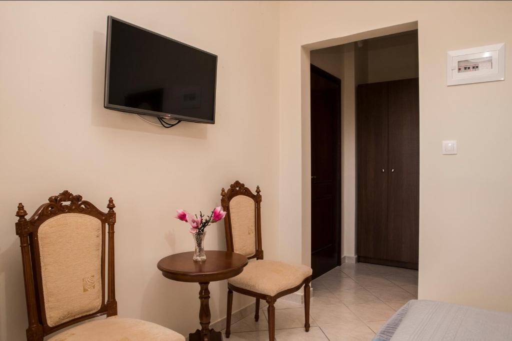 Areti Apartments photo 2