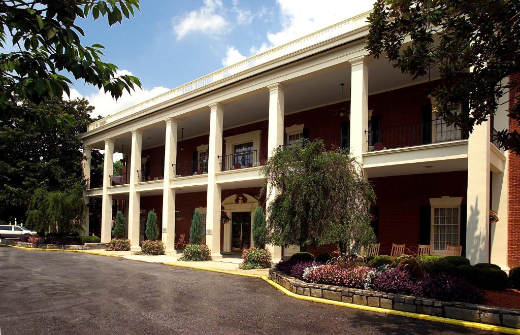 The Inn at Stone Mountain Park photo 1