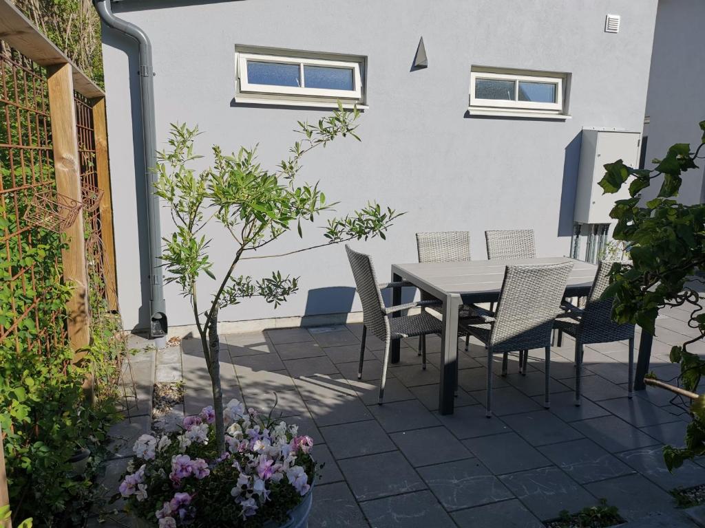 PAX Apartments photo 2