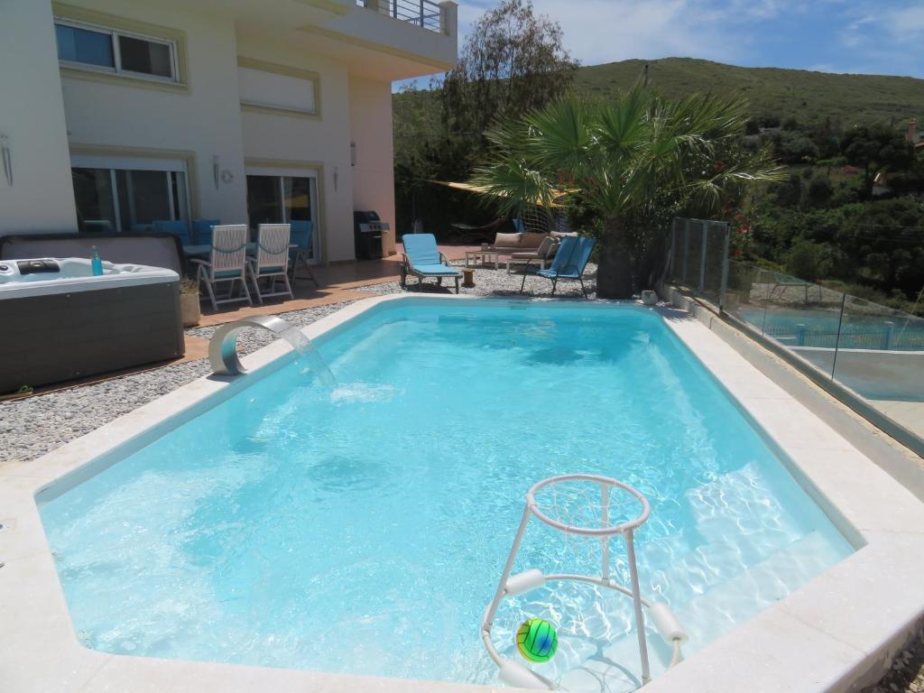 Thimari Sports & Spa with private pool and jacuzzi photo 1