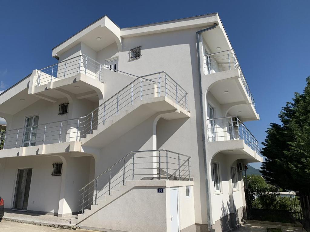 Gosa Apartments photo 1
